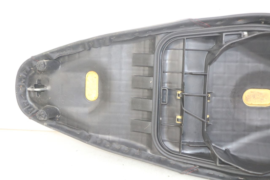 photo de SELLE HONDA VISION NSC R 50 (2013 - 2015) - Marcature e riferimenti originali