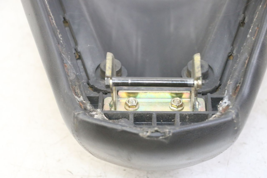 photo de SELLE PEUGEOT VIVACITY NEW 2T 50 (2008 - 2017) - Zoom sullo stato d'uso