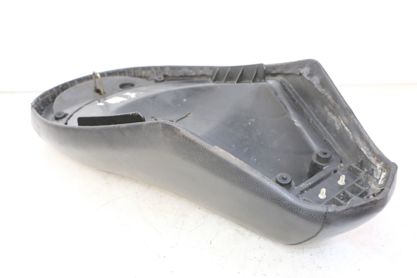 photo de SELLE PEUGEOT VIVACITY NEW 2T 50 (2008 - 2017) - Zoom sullo stato d'uso