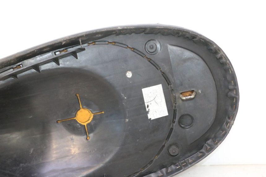 photo de SELLE PEUGEOT VIVACITY NEW 2T 50 (2008 - 2017) - Foto prodotto supplementare
