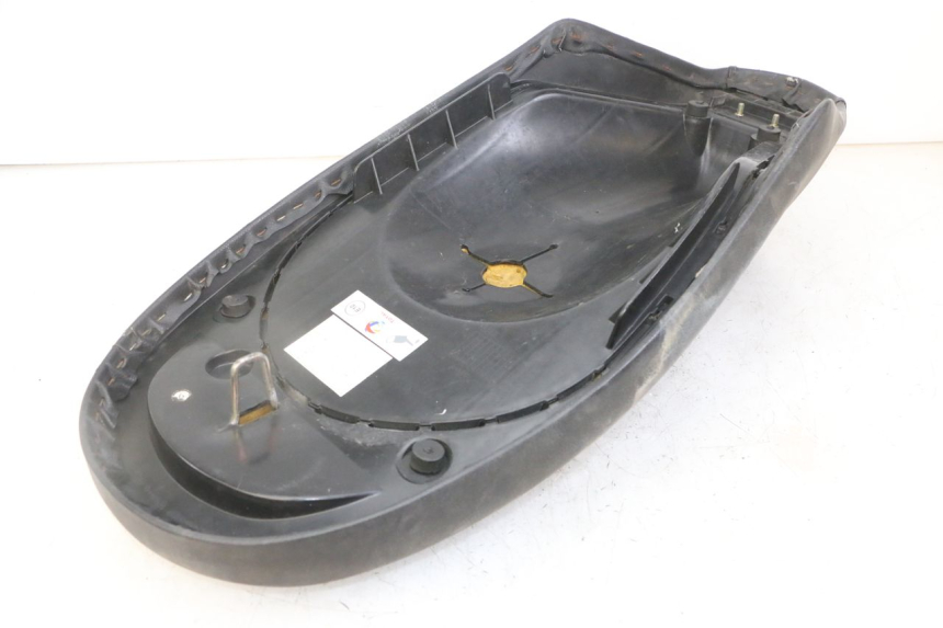 photo de SELLE PEUGEOT VIVACITY NEW 4T 50 (2008 - 2017) - Ispezione visiva dettagliata