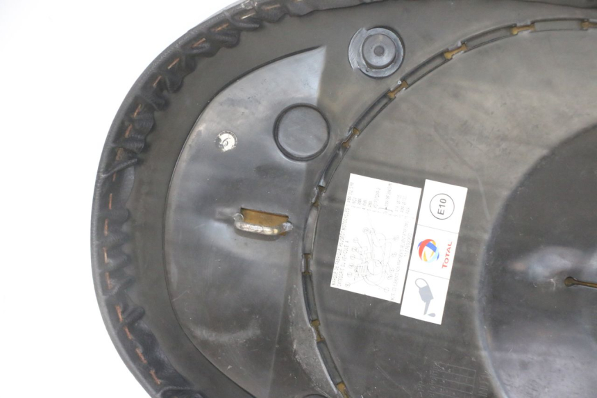 photo de SELLE PEUGEOT VIVACITY NEW 4T 50 (2008 - 2017) - Angolazione alternativa