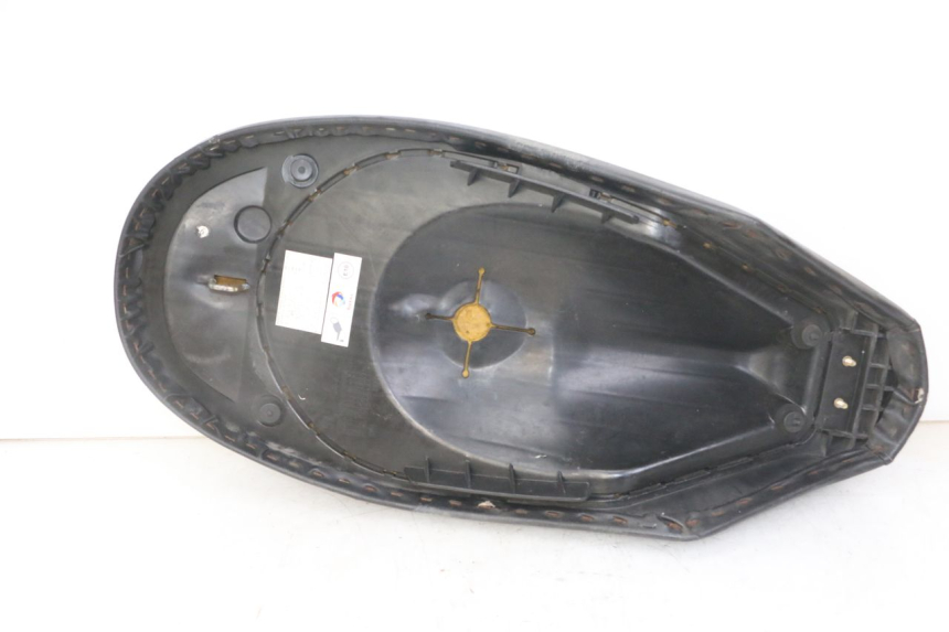 photo de SELLE PEUGEOT VIVACITY NEW 4T 50 (2008 - 2017) - Zoom qualità usato