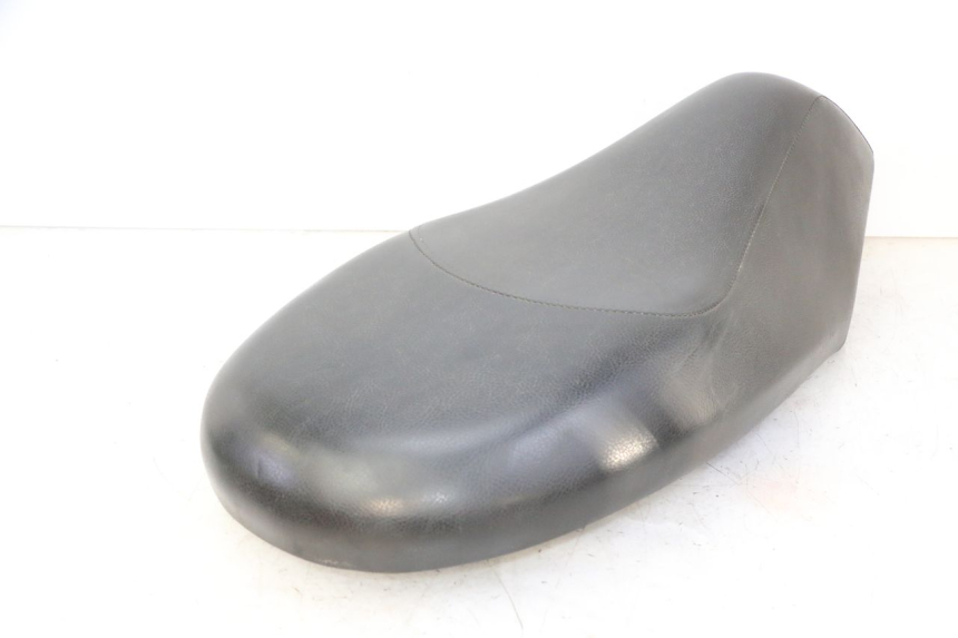 photo de SELLE PEUGEOT VIVACITY NEW 4T 50 (2008 - 2017) - Foto prodotto supplementare