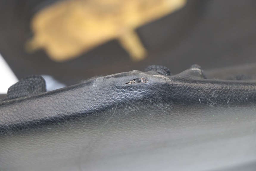 photo de SELLE PEUGEOT VIVACITY 50 (1998 - 2003) - Zoom sui componenti