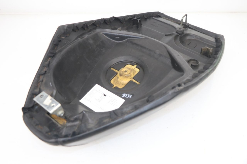 photo de SELLE PEUGEOT VIVACITY 50 (1998 - 2003) - Angolazione alternativa