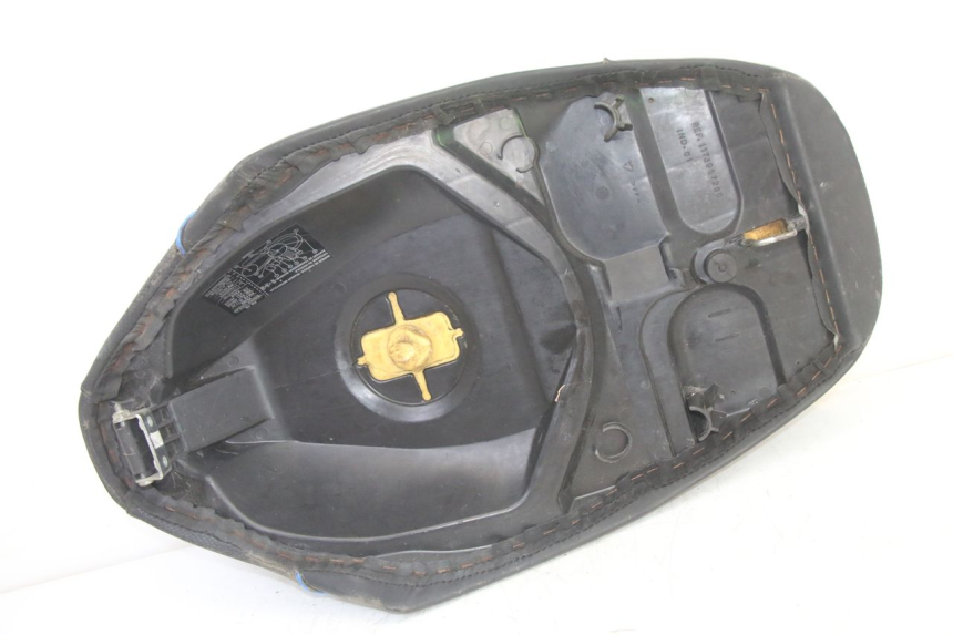 photo de SELLA PEUGEOT VIVACITY 50 (2004 - 2009) - Dettagli dei punti di fissaggio