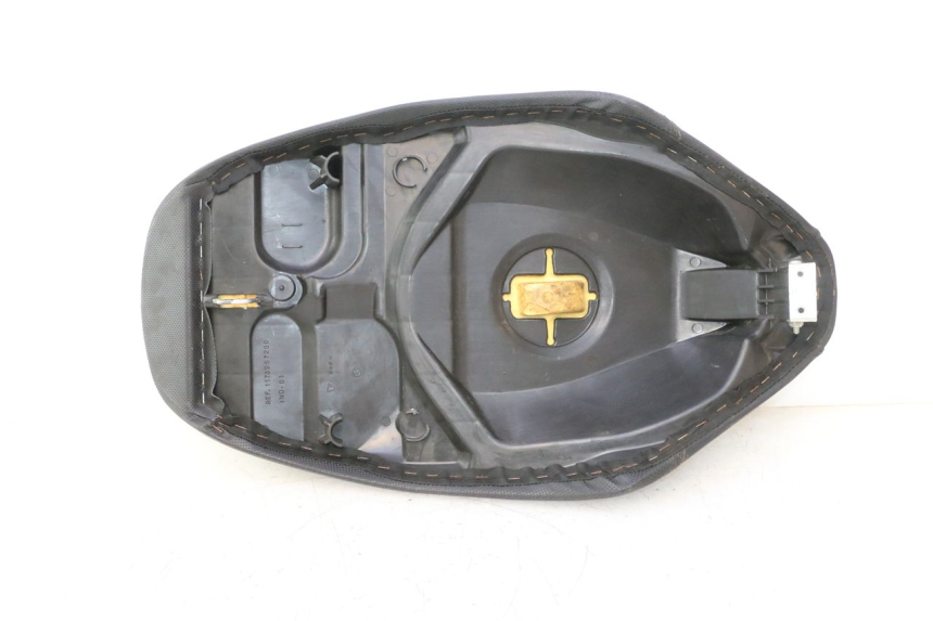 photo de SELLE PEUGEOT VIVACITY 50 (1998 - 2003) - Altra angolazione