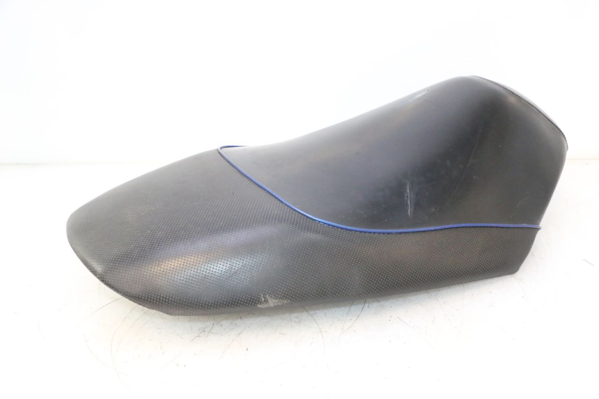 photo de SELLE PEUGEOT VIVACITY 50 (1998 - 2003) - Caratteristiche distintive