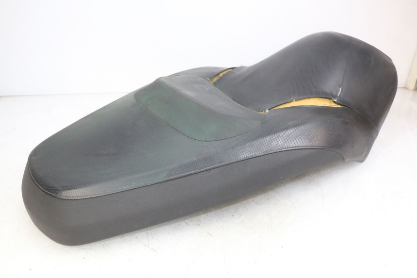 photo de SELLE YAMAHA X-MAX XMAX 250 (2006 - 2009) - Angolazione alternativa