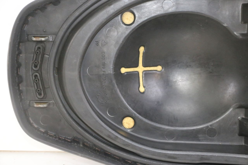 photo de SELLE YAMAHA XMAX X-MAX 125 (2006 - 2009) - Ispezione visiva dettagliata