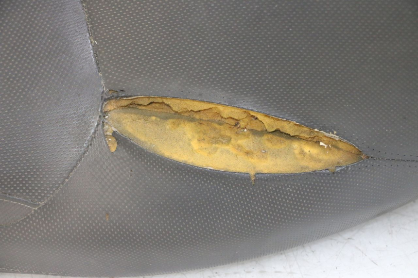 photo de SELLE YAMAHA XMAX X-MAX 125 (2006 - 2009) - Dettaglio del componente