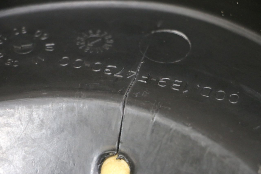 photo de SELLE YAMAHA XMAX X-MAX 125 (2006 - 2009) - Stato della superficie e materiale