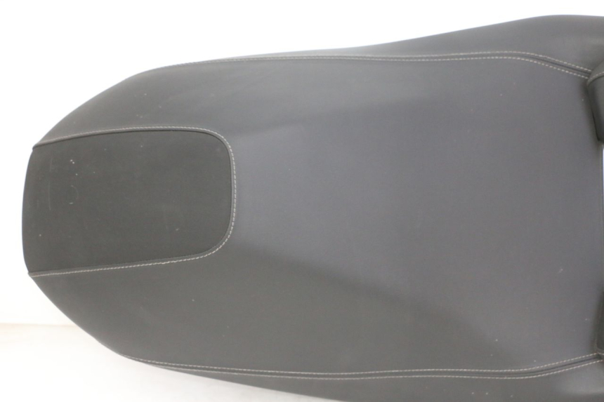 photo de SELLA YAMAHA XMAX X-MAX 125 (2021 - 2025) - Ispezione visiva dettagliata