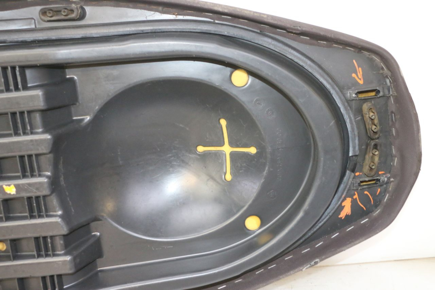 photo de SELLE YAMAHA X-MAX XMAX 250 (2006 - 2009) - Focus sulla struttura