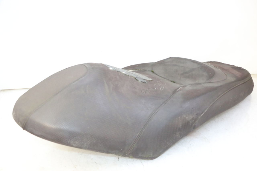 photo de SELLE YAMAHA X-MAX XMAX 250 (2006 - 2009) - Dettagli dei punti di fissaggio