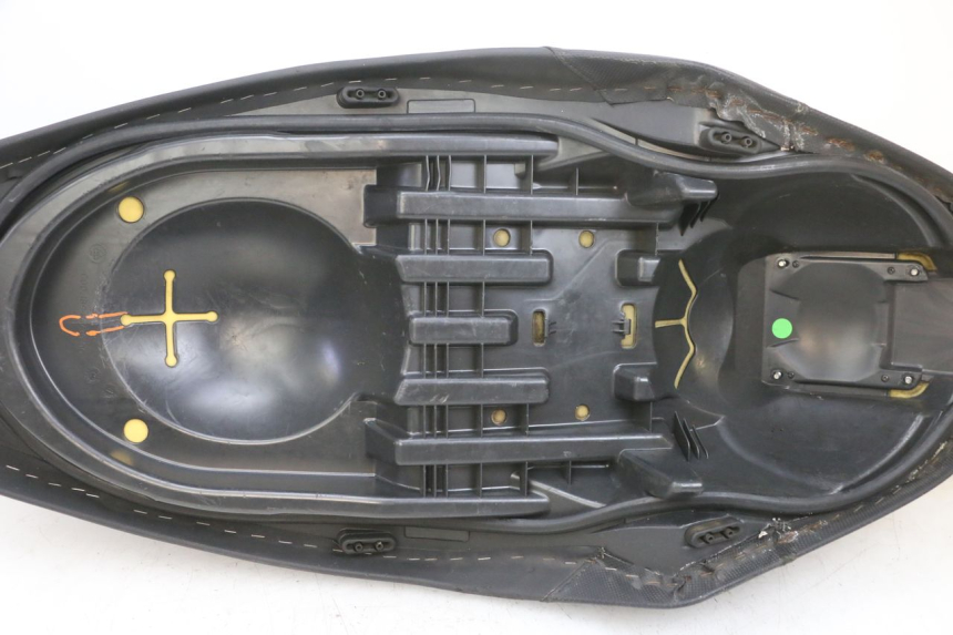 photo de SELLE YAMAHA XMAX X-MAX 125 (2006 - 2009) - Primo piano ad alta risoluzione