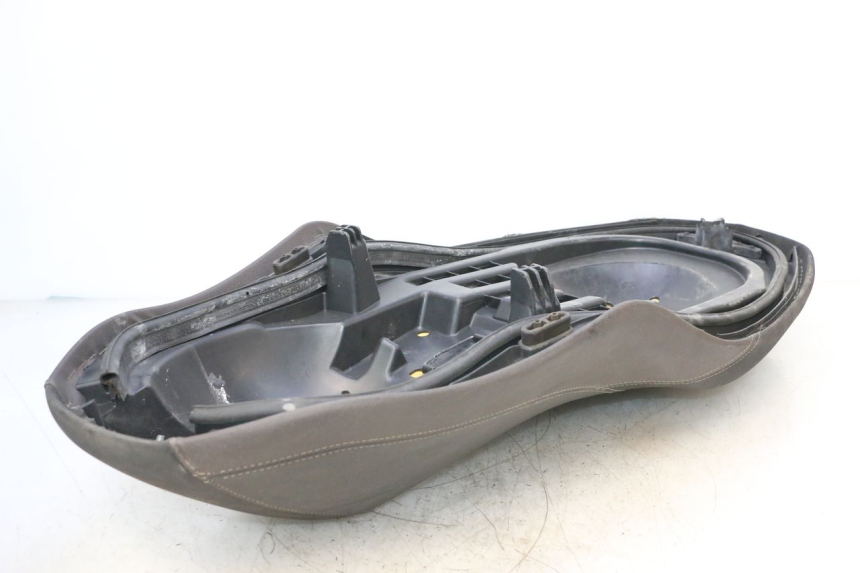 photo de SELLE YAMAHA X-MAX XMAX 125 (2010 - 2013) - Dettagli dei punti di fissaggio