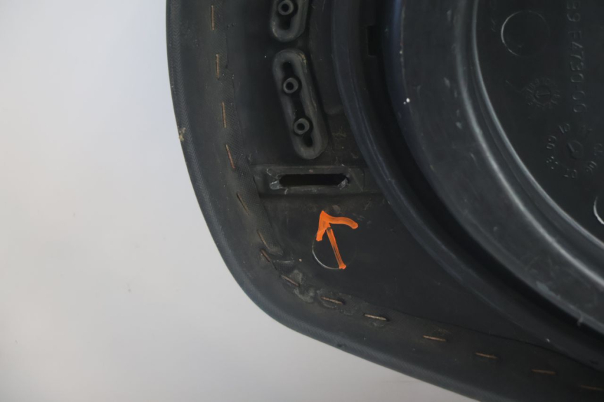 photo de SELLE YAMAHA XMAX X-MAX 125 (2006 - 2009) - Marcature e riferimenti originali