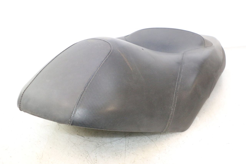 photo de SELLE YAMAHA XMAX X-MAX 125 (2006 - 2009) - Zoom sui componenti