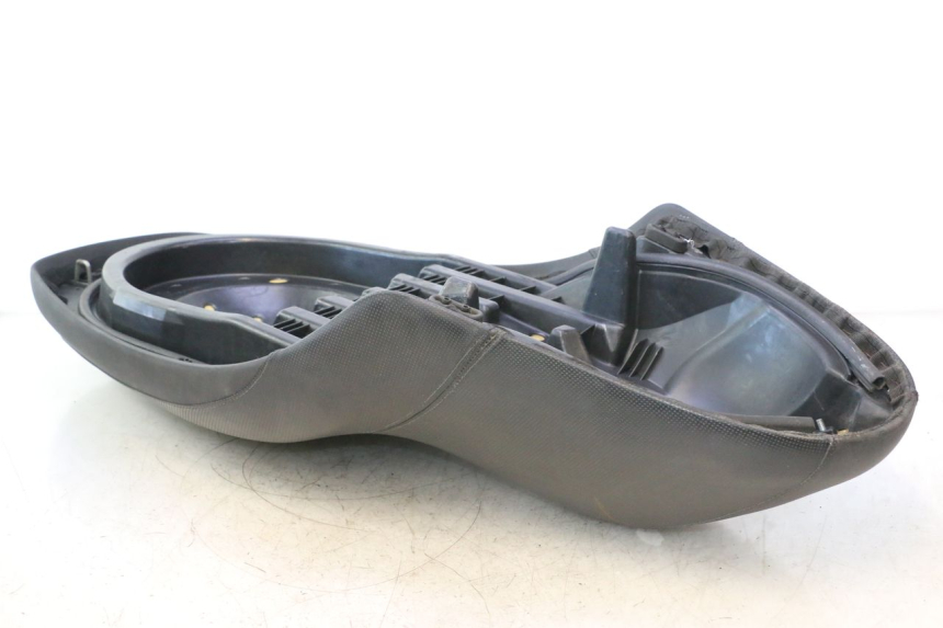 photo de SELLE YAMAHA XMAX X-MAX 125 (2006 - 2009) - Zoom sullo stato d'uso