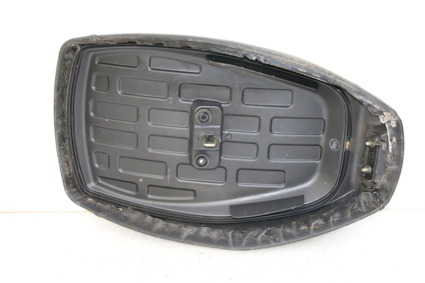 photo de SELLE SYM X-PRO 4T 50 (2014 - 2021) - Marcature e riferimenti originali