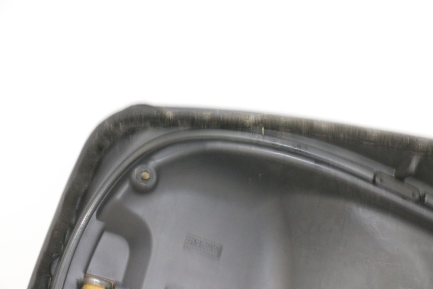 photo de SELLE PIAGGIO X8 125 (2004 - 2007) - Ispezione visiva dettagliata