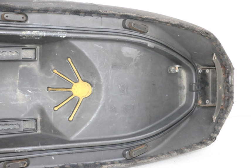 photo de SELLE PIAGGIO X9 125 (2000 - 2003) - Primo piano ad alta risoluzione