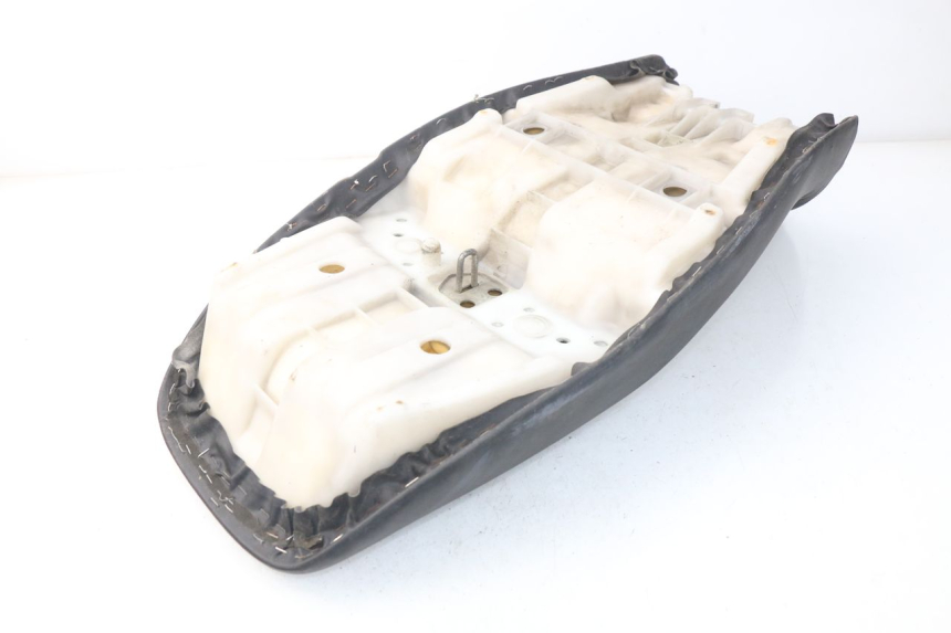 photo de SELLE YAMAHA XJ600 XJ DIVERSION 600 (1992 - 1997) - Caratteristiche distintive