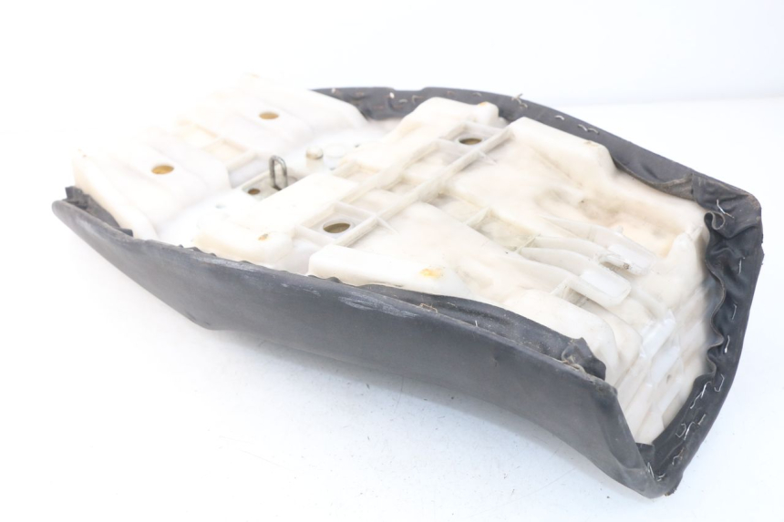 photo de SELLE YAMAHA XJ600 XJ DIVERSION 600 (1992 - 1997) - Zoom sui componenti