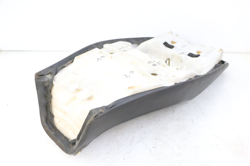 photo de SELLE YAMAHA XJN DIVERSION 600 (2000 - 2003) - Dettaglio del componente