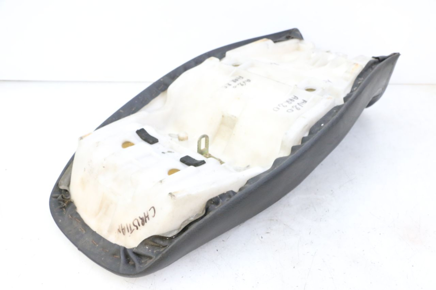 photo de SELLE YAMAHA XJN DIVERSION 600 (2000 - 2003) - Primo piano tecnico