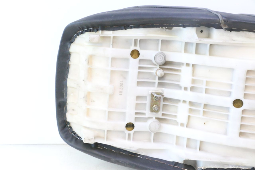 photo de SELLA YAMAHA XJR 1300 (1998 - 2002) - Focus sulla struttura