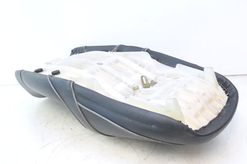 photo de SELLA YAMAHA XJR 1300 (1998 - 2002) - Zoom sullo stato d'uso