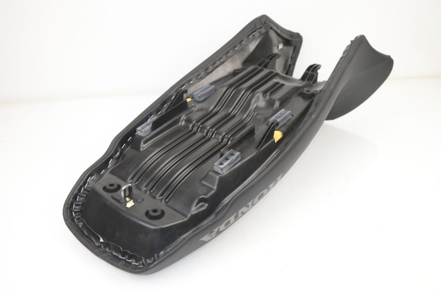 photo de SELLA HONDA XLV VARADERO 125 (2000 - 2006) - Altra angolazione