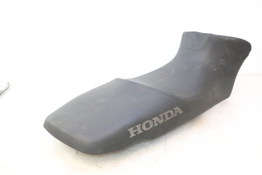 photo de SELLA HONDA XLV VARADERO 125 (2007 - 2012) - Focus sulla struttura