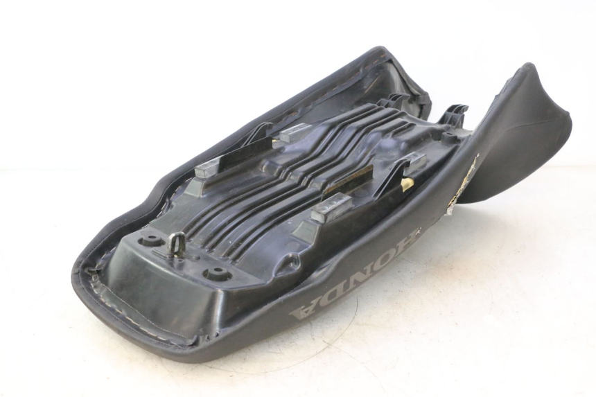 photo de SELLA HONDA XLV VARADERO 125 (2007 - 2012) - Primo piano tecnico