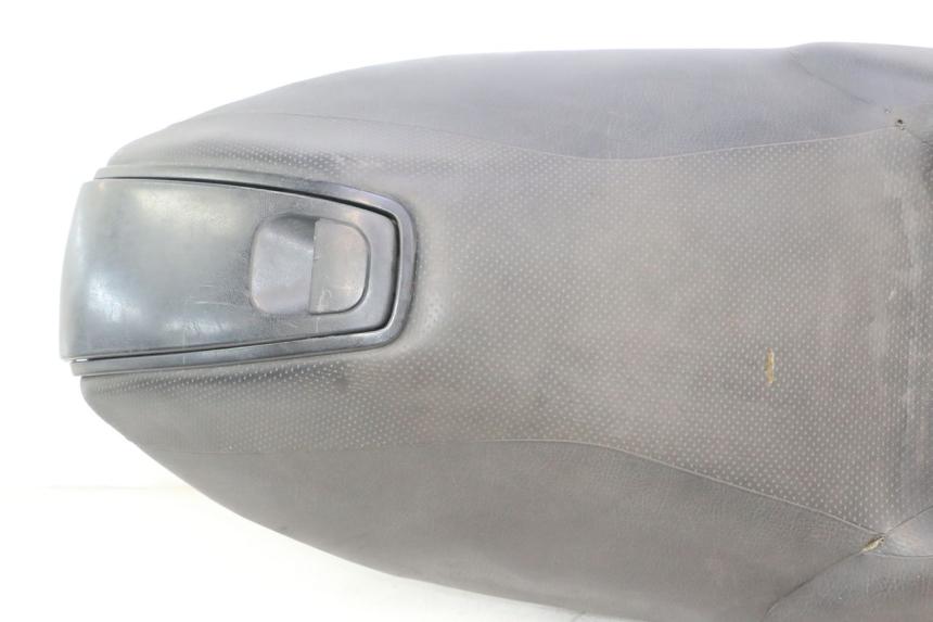 photo de SELLA YAMAHA XP T-MAX ABS 500 (2005 - 2005) - Primo piano ad alta risoluzione