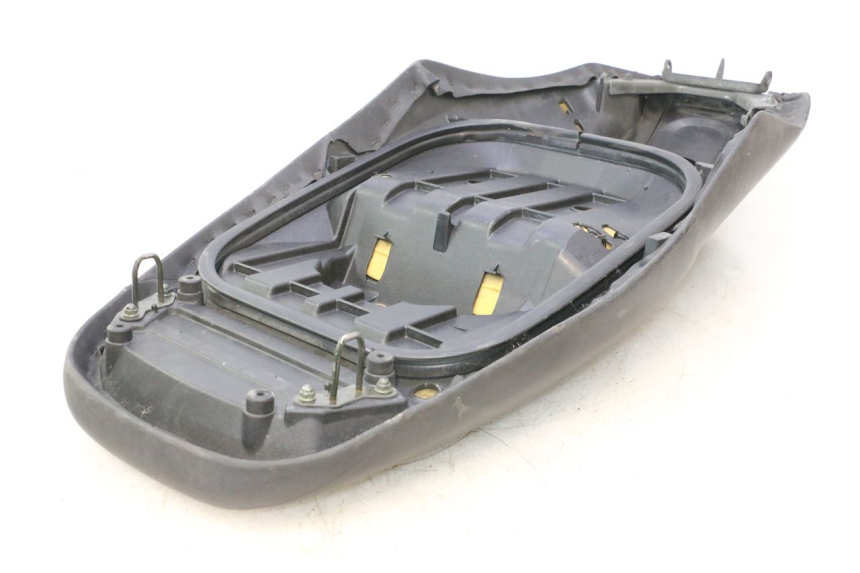 photo de SELLA YAMAHA XP T-MAX ABS 500 (2005 - 2005) - Zoom sullo stato d'uso