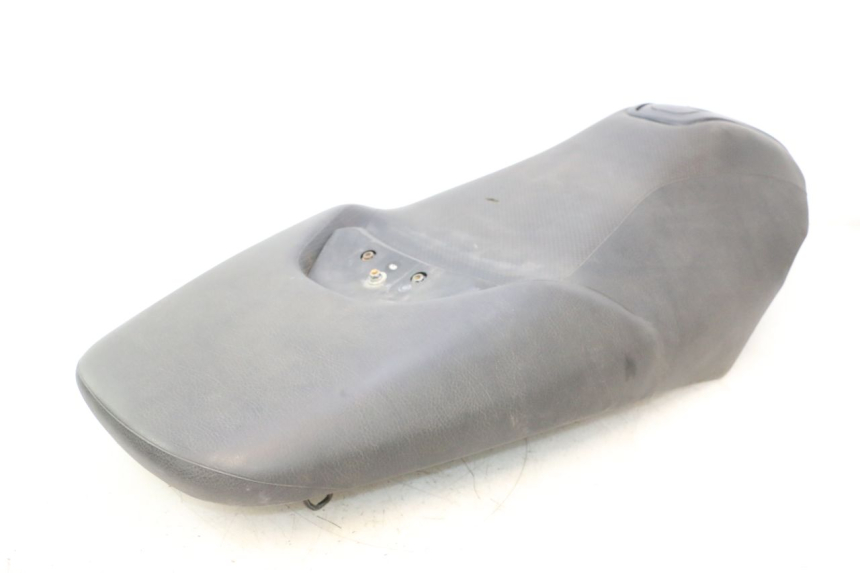 photo de SELLA YAMAHA XP T-MAX ABS 500 (2005 - 2005) - Marcature e riferimenti originali
