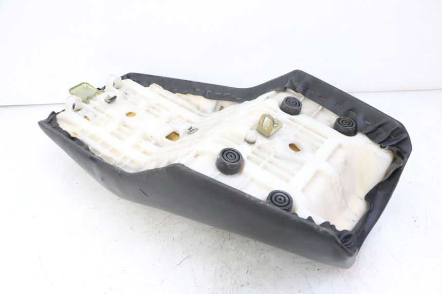 photo de SELLE YAMAHA FZS FAZER 600 (2001 - 2003) - Zoom sullo stato d'uso