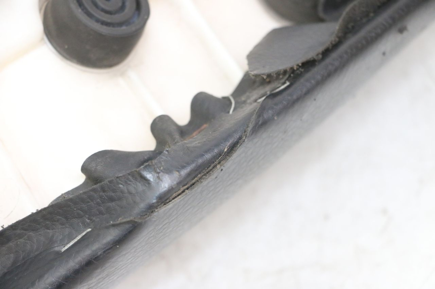 photo de SELLE YAMAHA FZS FAZER 600 (2001 - 2003) - Dettaglio del componente