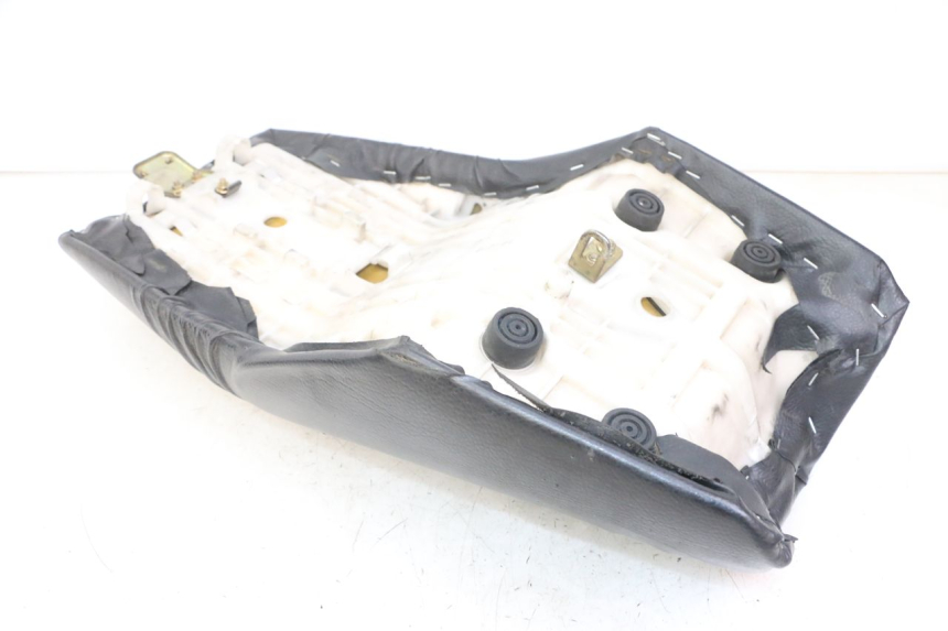 photo de SELLE YAMAHA FZS FAZER 600 (2001 - 2003) - Marcature e riferimenti originali