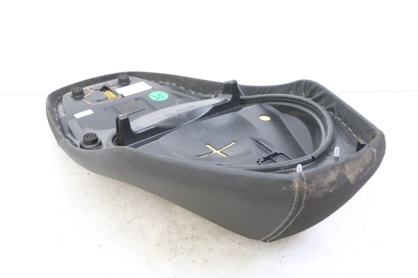 photo de SELLE YAMAHA NEOS NEO'S 4T 50 (2008 - 2016) - Stato della superficie e materiale