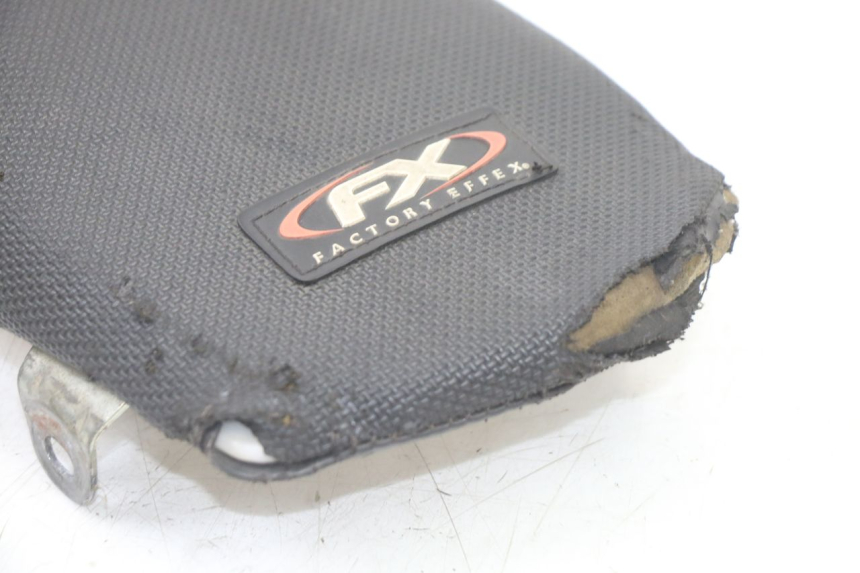 photo de SELLA YAMAHA YZ 125 (2006 - 2016) - Dettagli dei punti di fissaggio