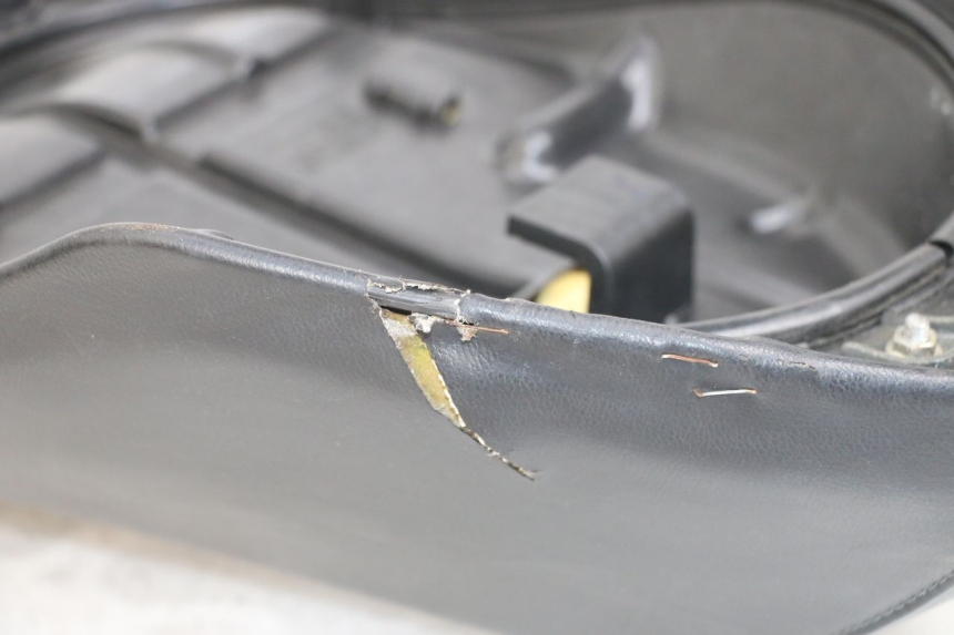 photo de SELLA YAMAHA YN NEO'S 50 (1997 - 2004) - Zoom sullo stato d'uso