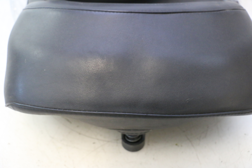 photo de SELLE YAMAHA YP MAJESTY 125 (2007 - 2010) - Primo piano tecnico
