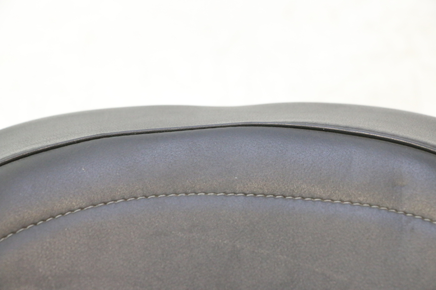photo de SELLE YAMAHA YP MAJESTY 125 (2007 - 2010) - Dettagli dei punti di fissaggio