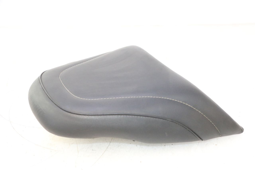 photo de SELLE YAMAHA YP MAJESTY 125 (2007 - 2010) - Stato della superficie e materiale