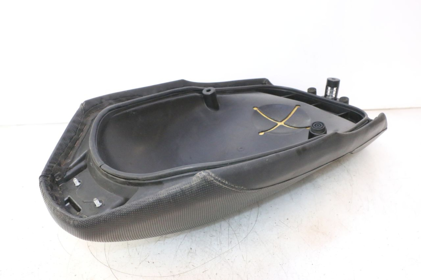 photo de SELLA YAMAHA YP MAJESTY 125 (2002 - 2006) - Zoom sui componenti